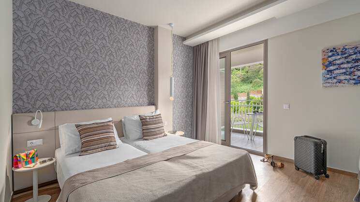 Ammon Zeus Luxury Beach Hotel